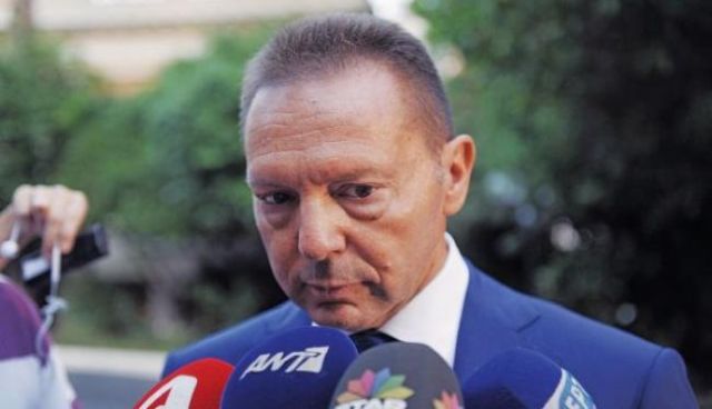 Έξοδος Στουρνάρα μέσω... Κύπρου