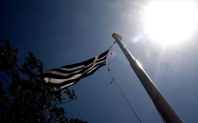 CNBC: Οι Έλληνες έχουν σταματήσει να ονειρεύονται
