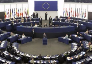 Ευρωκοινοβούλιο: "Πράσινο φως" σε κατάλογο ασφαλών χωρών και νέες διαδικασίες ασύλου